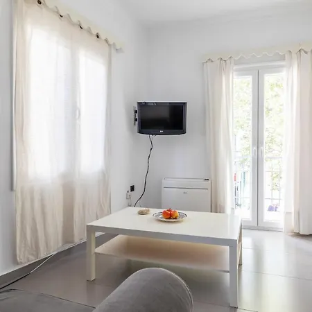 The Downtown Apartment *